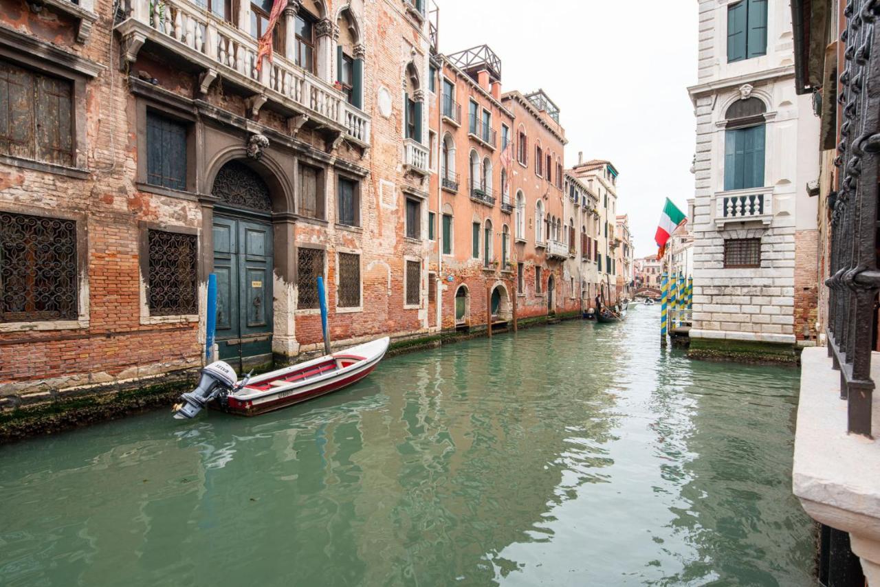 Casa Manina Sul Ponte - Your Private Canal View Venedig Exteriör bild